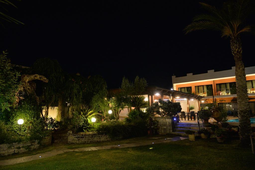Hotel Cuor Di Puglia Альберобелло Экстерьер фото
